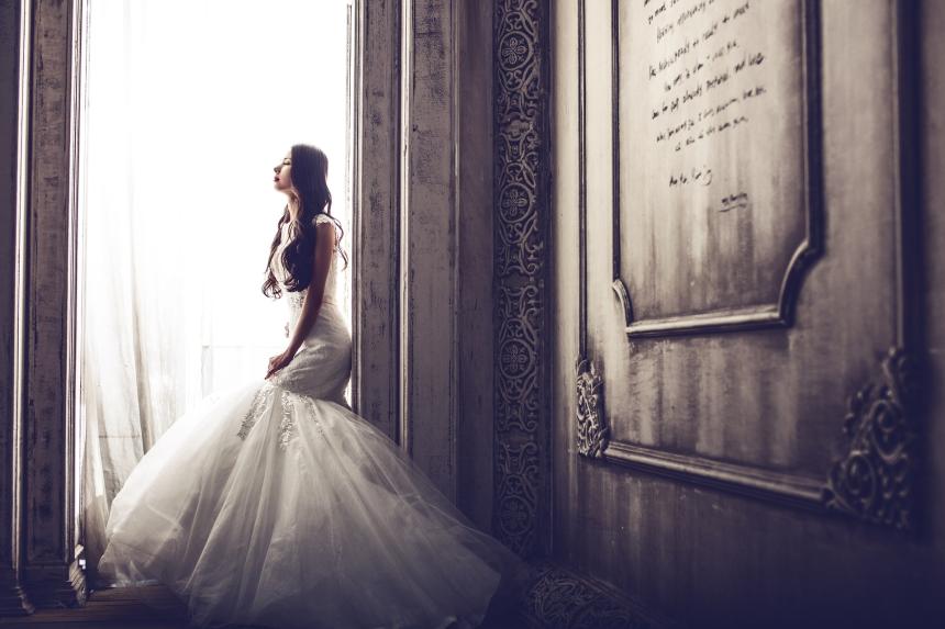 https://apg29.nu/bild/1570150897-wedding-dresses-1486005_1920.jpg - Den verkliga betydelsen med liknelsen om de tio jungfrurna